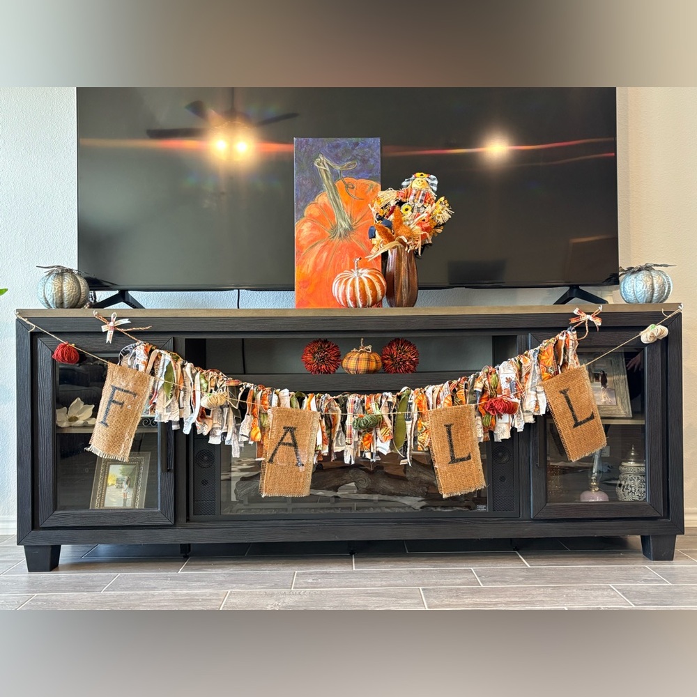 NWT Autumn Handmade Garland